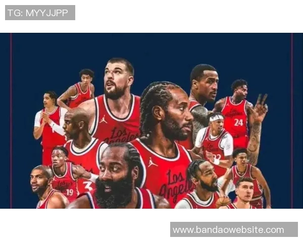 忙里偷闲的球迷时刻祖巴茨博格丹柯林斯齐聚观战洛杉矶FC比赛